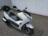 HONDA NSS 300 FORZA    ÅRG 2016   VELHOLDT  .
